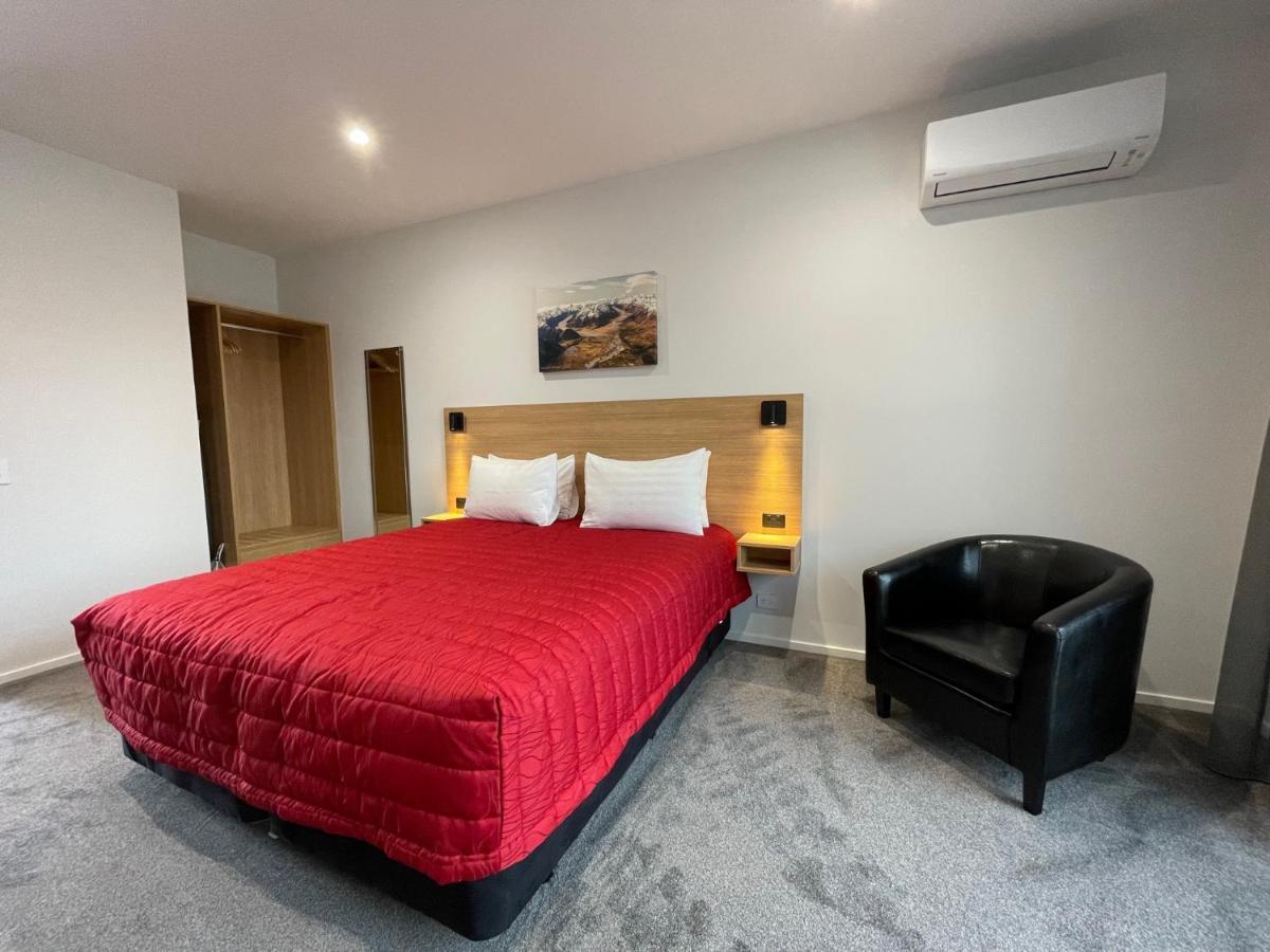 Sierra Motel And Apartments Омарама Экстерьер фото